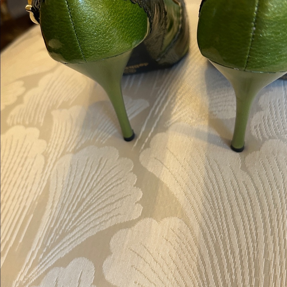 Dollhouse Green Pointed Heels - Picture 4 of 5